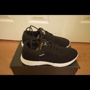 Running sneakers(never worn)